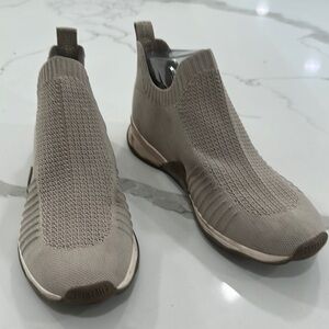 Tan Slip-On Sneakers with Knit Upper and Athletic Sole